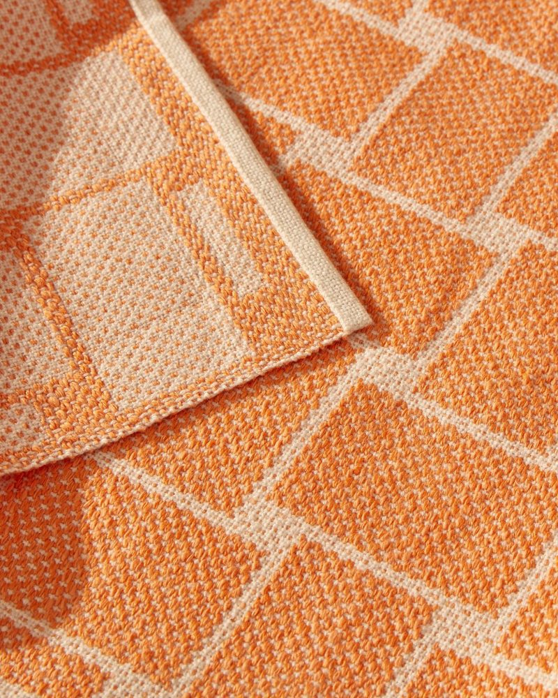 Creamsicle Detail Vertical S W