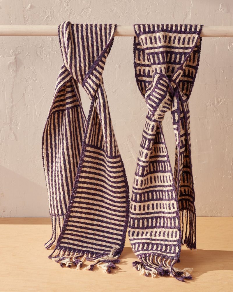 DDW Scarves Vertical Both