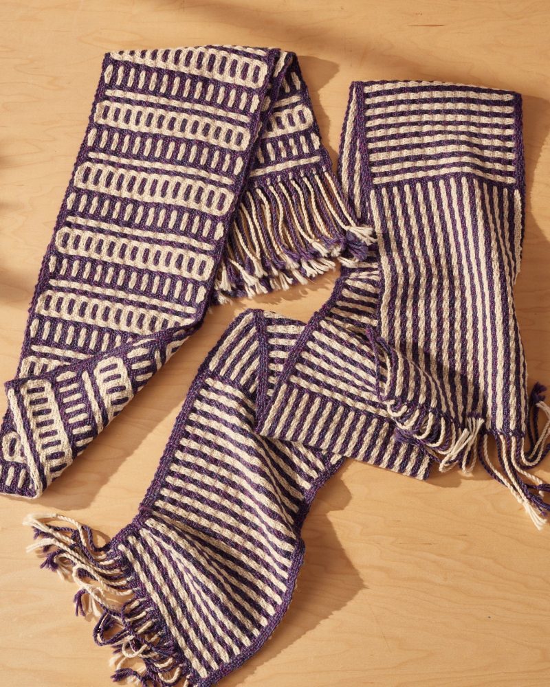 DDW Scarves Vertical Both 1