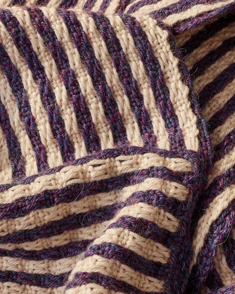 DDW Scarves Vertical Stripes Detail