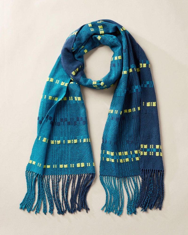 Dancing Lights Scarf 1 Web