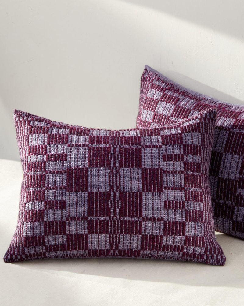 Halvdrall Pillows 2 Web