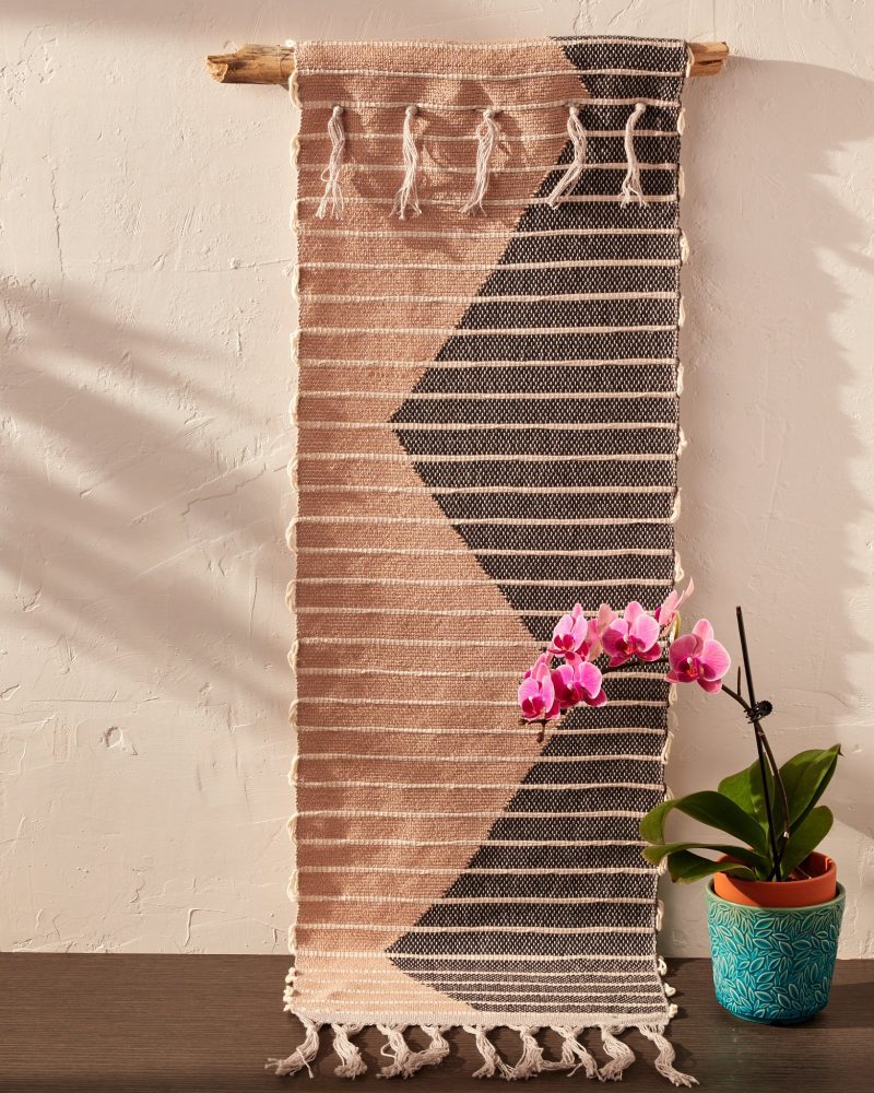 ZigZag Vertical WallHanging Styled